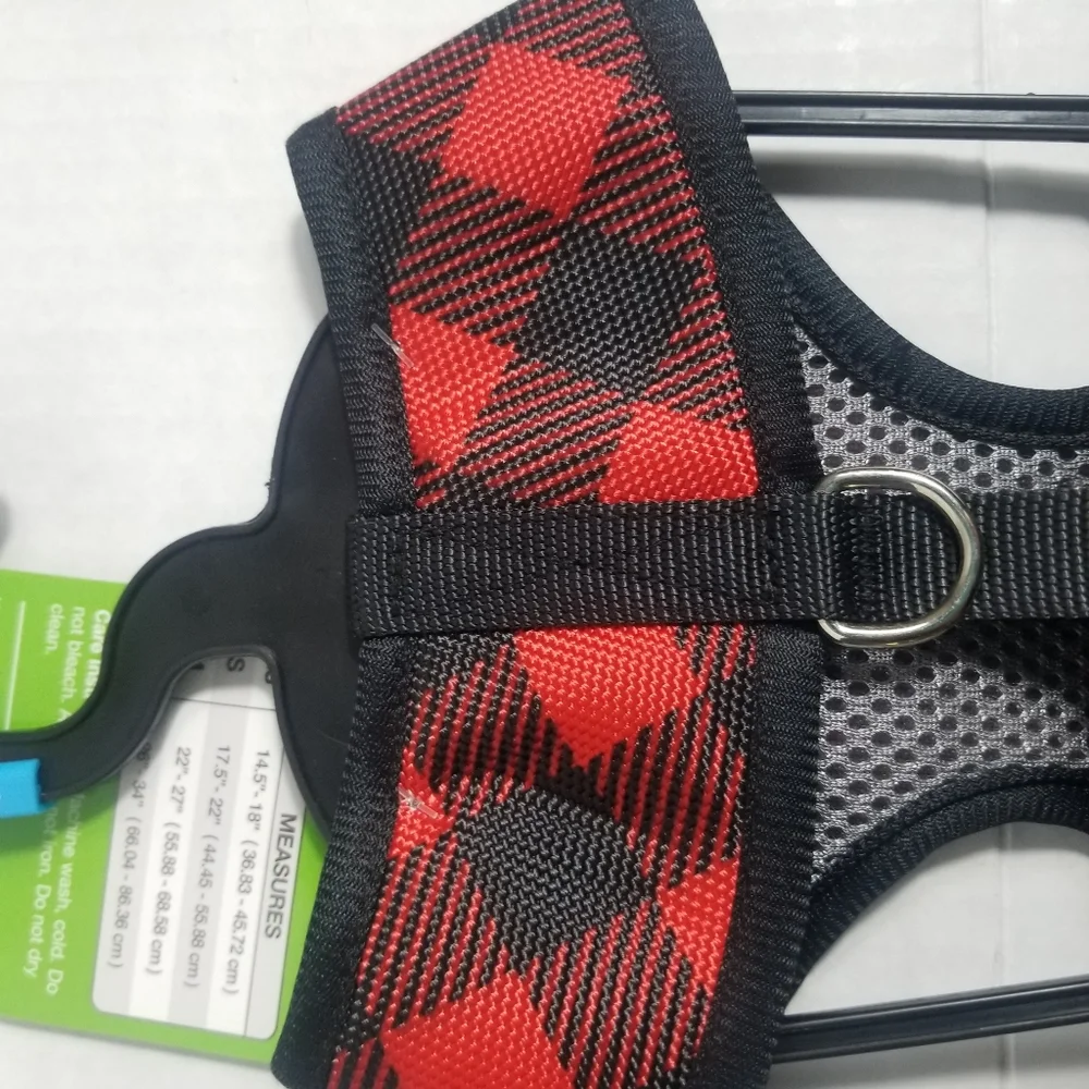 NWT UNIQUE PETZ RED AND BLACK PLAID DOG HARNESS SIZE SMALL